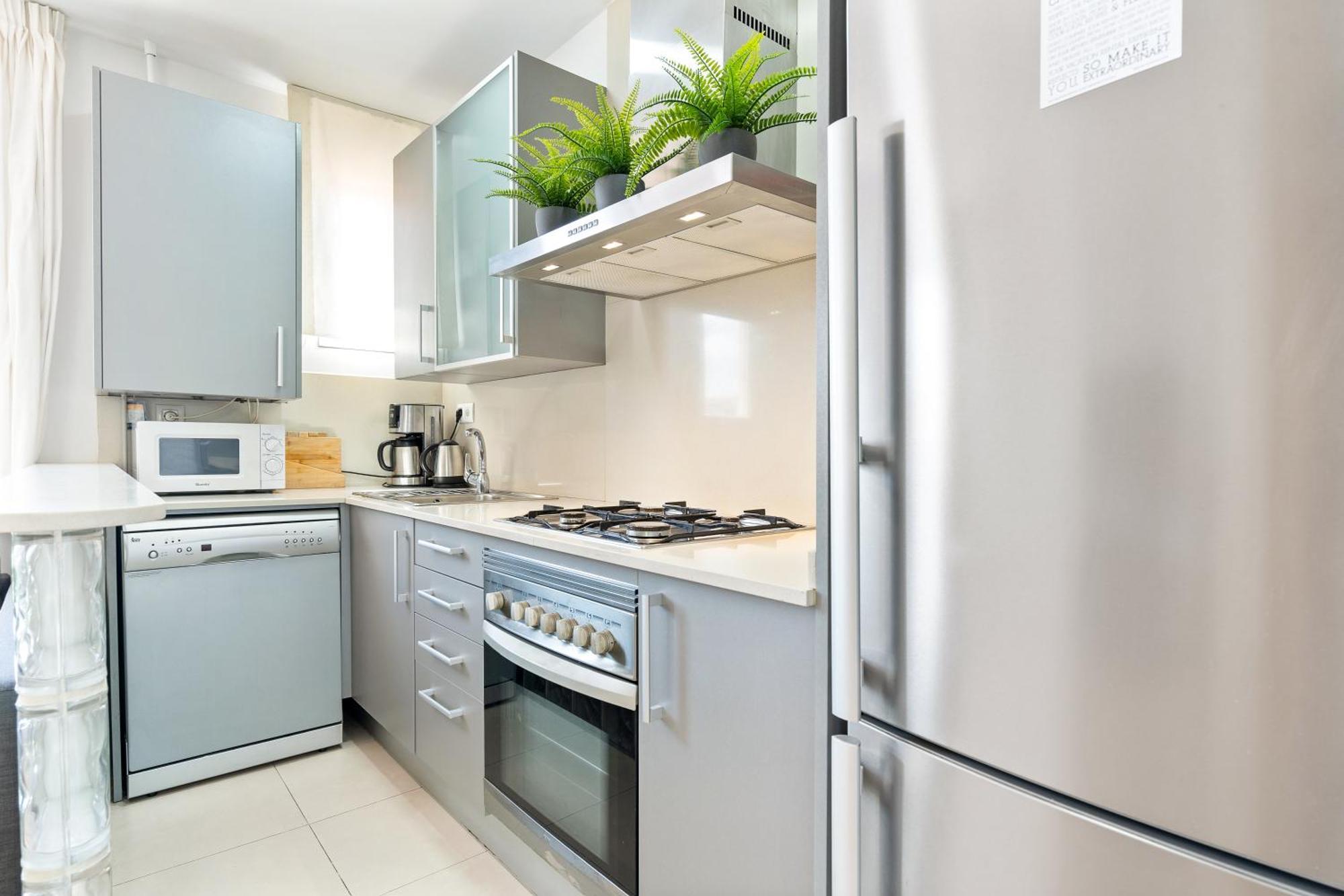 Appartamento Fridays Flats Bright & Breezy Barcellona Esterno foto