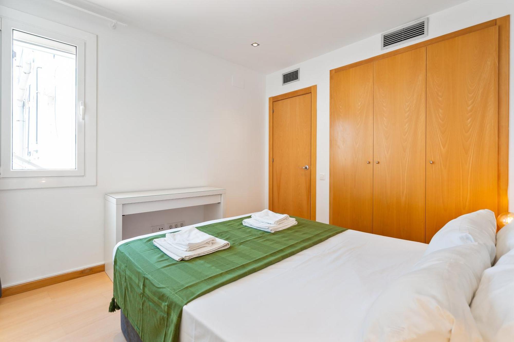 Appartamento Fridays Flats Bright & Breezy Barcellona Esterno foto